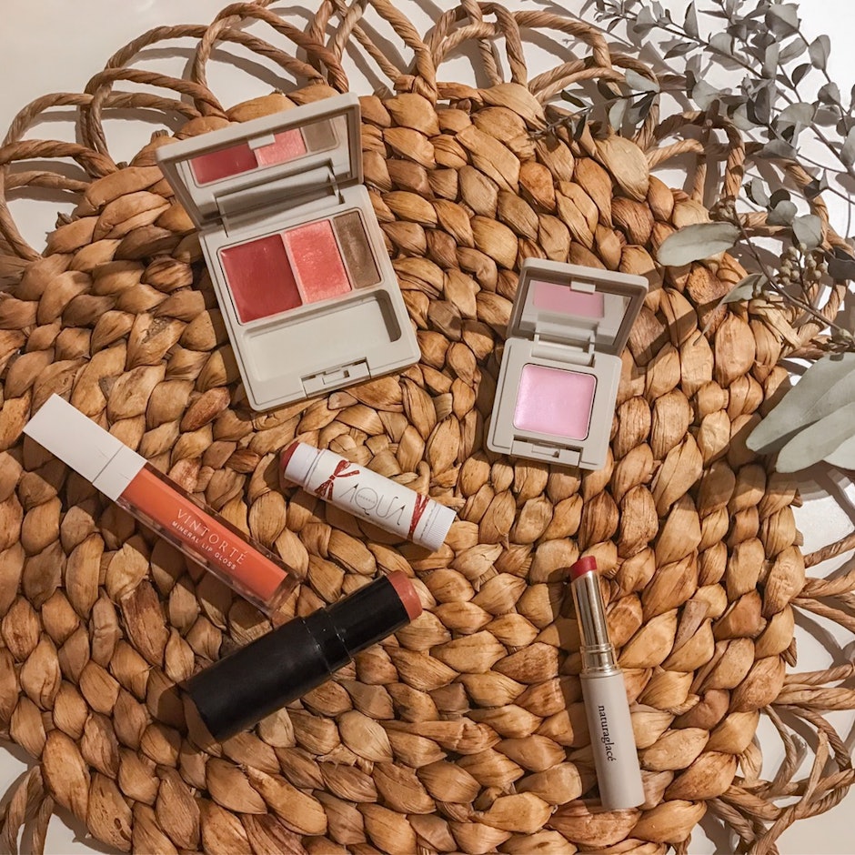 一気に今っぽくなれる!オーガニックコスメ10選