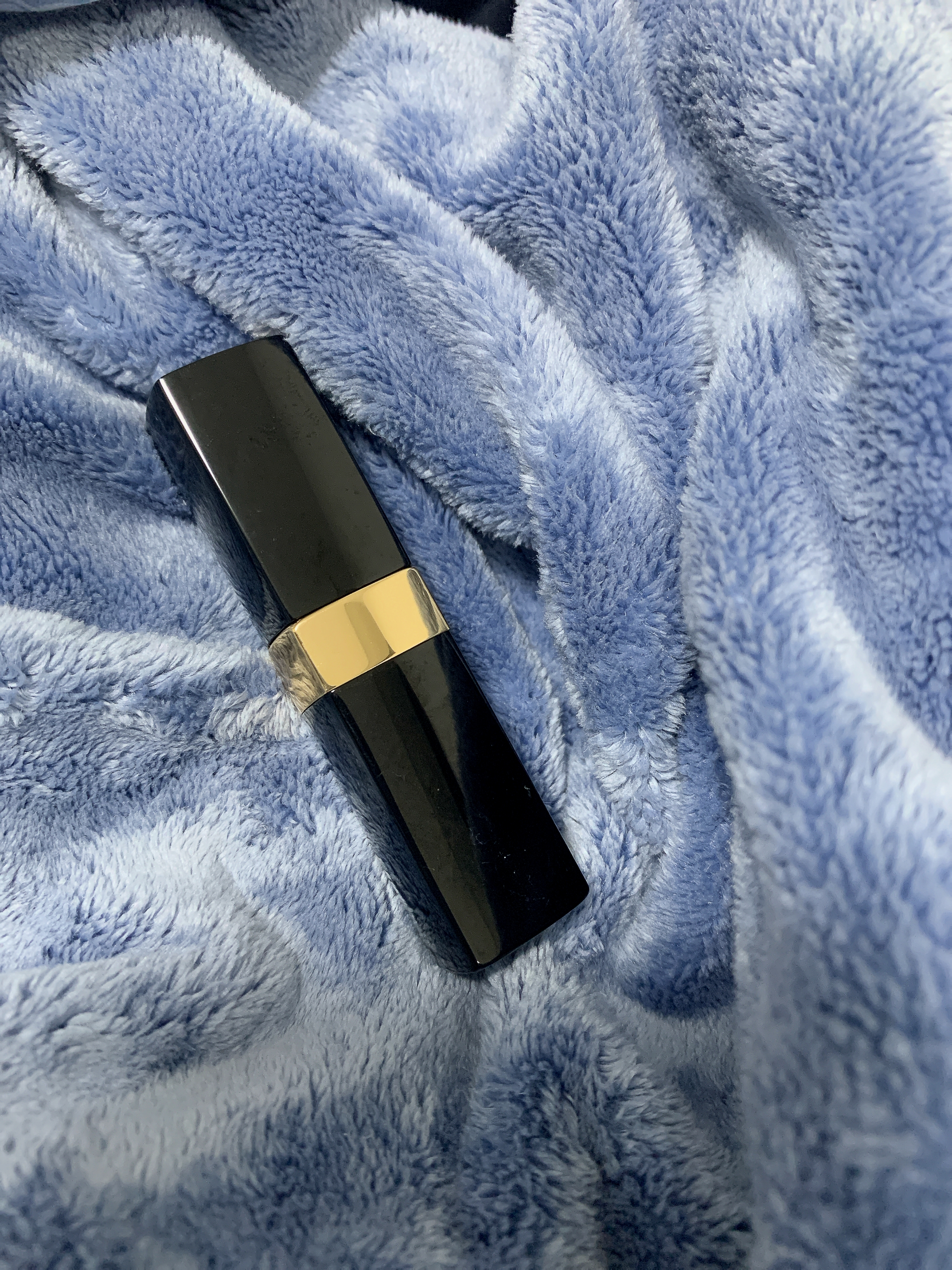 ナチュラルメイクにも相性○シャネルのリップスティック