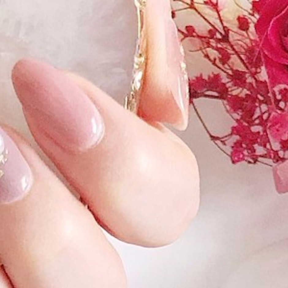 おうちで簡単セルフネイル♪初心者でも大人可愛いネイルができるおすすめグッズ10選