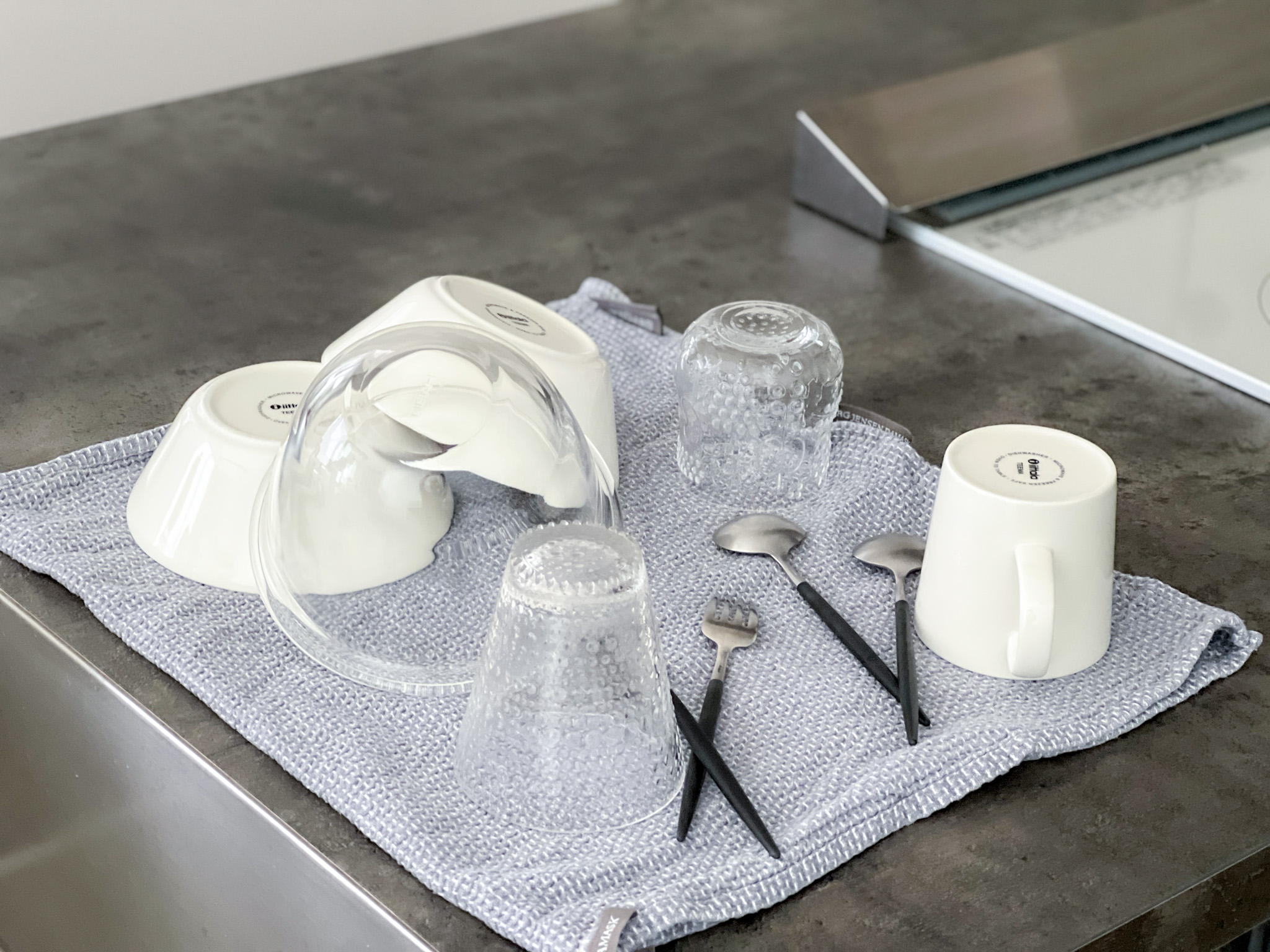 出しっぱなしOK！インテリアの邪魔をしないシンプルキッチンアイテム