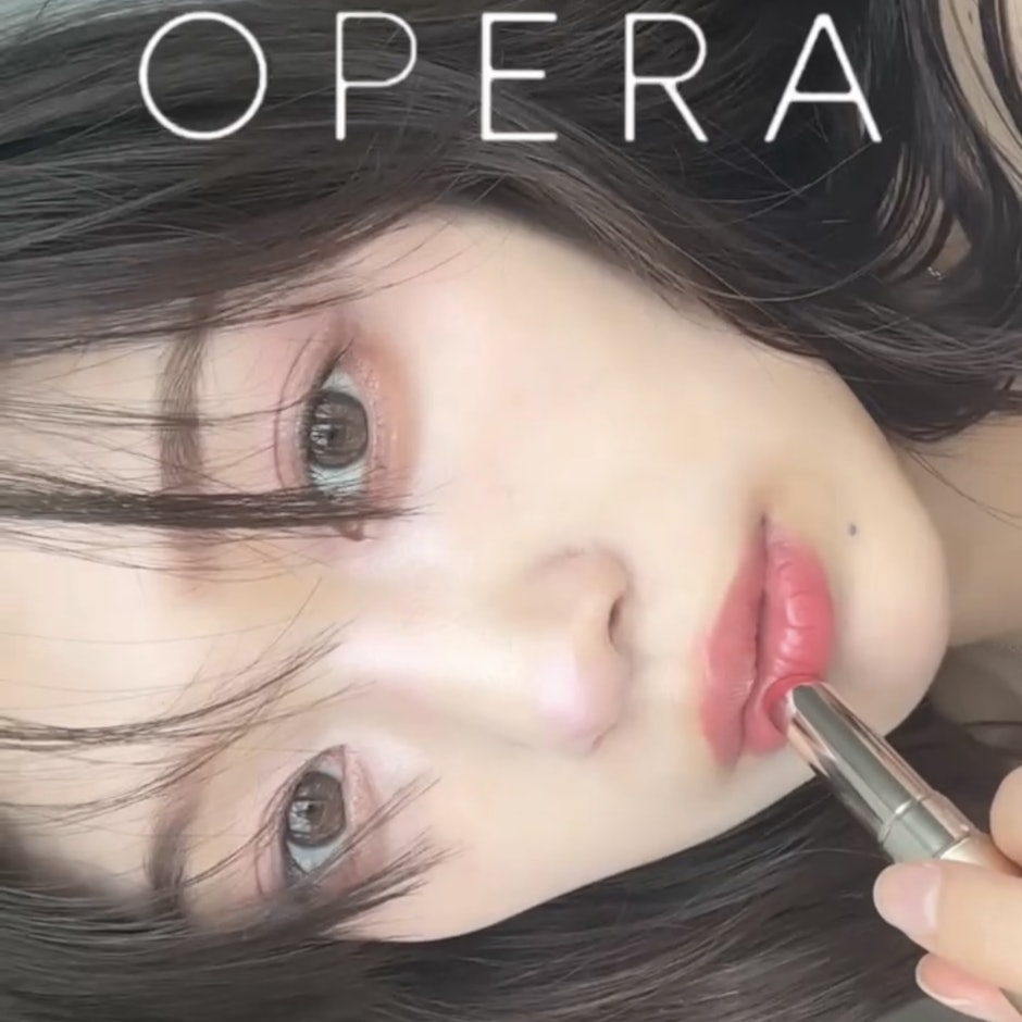 OPERA SHEER MAT LIP