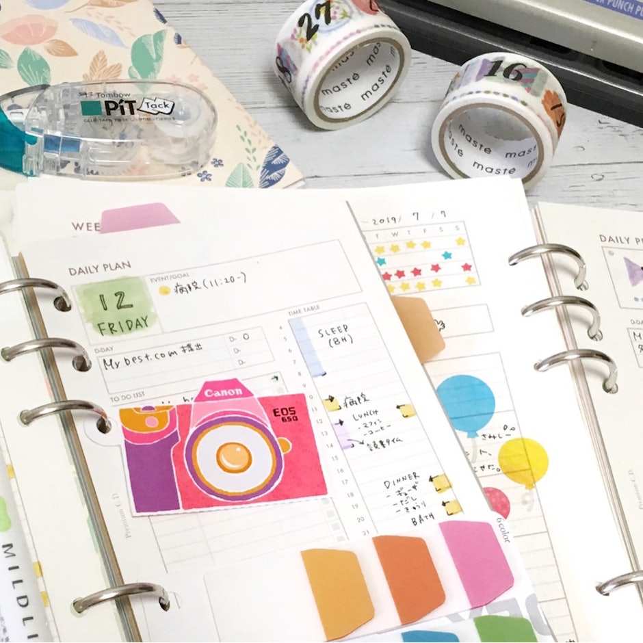 手帳ライフを楽しく!素敵な手帳が作れる文房具10選