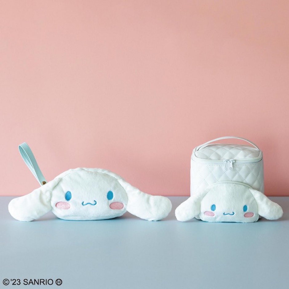 ローソンとHMV限定発売のシナモロールムック本、ぬいぐるみポーチとバニティポーチ可愛すぎるな