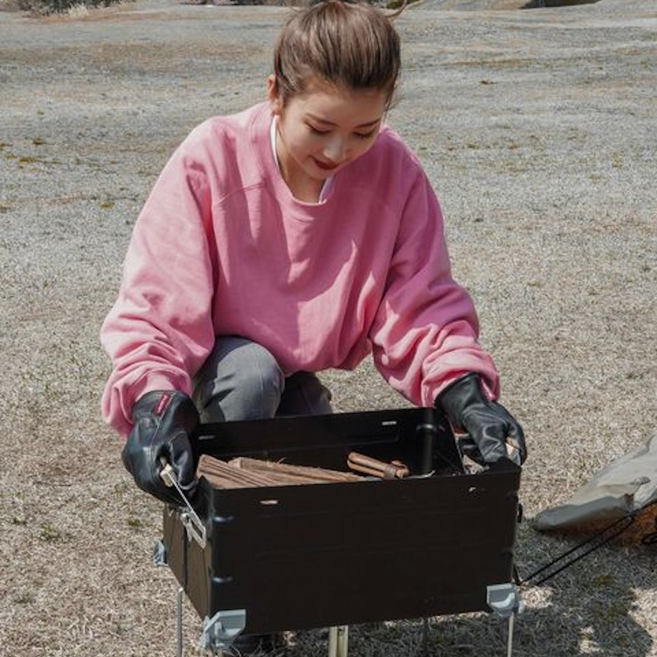 塗装してもらったシェルコンとBarebones Livingのフィールドナイフ