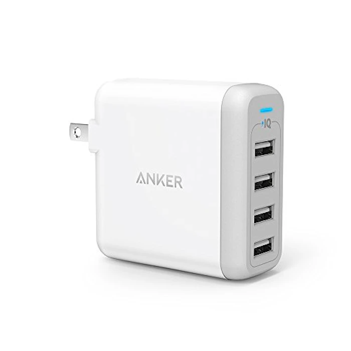 Anker PowerPort 4 A2142122 1枚目