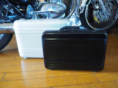ZEROHALLIBURTON Pシリーズ アタッシェ シルバー 1枚目