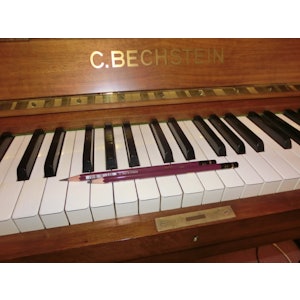 三菱鉛筆 ハイユニ 4B 1枚目