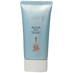 ビオレ さらさらUV アクアリッチ ウォータリーエッセンス 1枚目