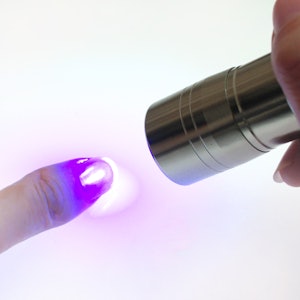 ジェルネイル用UVライト ペン型LEDライト 1枚目