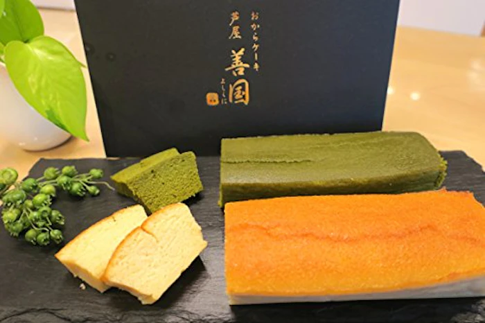 芦屋 善国 おからケーキ専門店 おからケーキ プレーン&抹茶2本組 1枚目