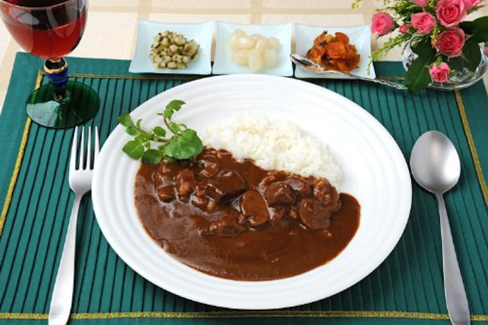 調味商事 三浦半島産黒毛和牛 葉山牛カレー 2枚目