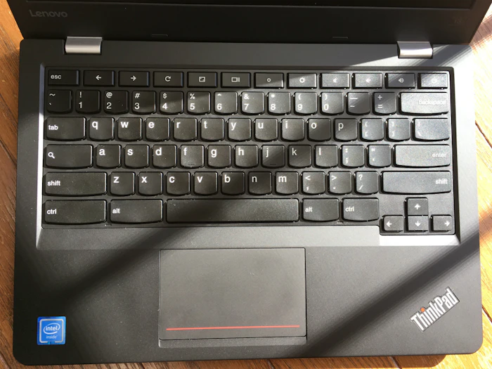 Lenovo ThinkPad 13 Chromebook 20GL 1枚目