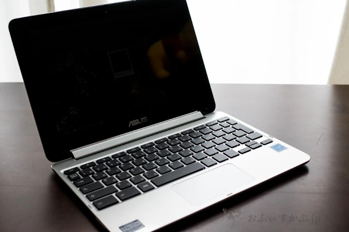 ASUS Chromebook Flip C101PA C101PA-OP1 1枚目