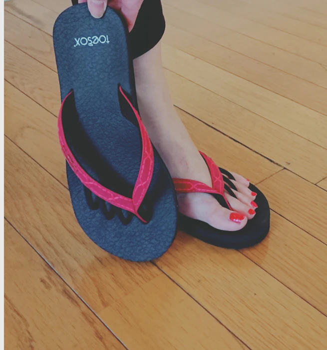 toesox サンダル 1枚目