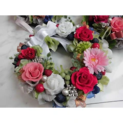 花リース プリザーブドフラワー 永遠に続く幸せ花リース 1枚目