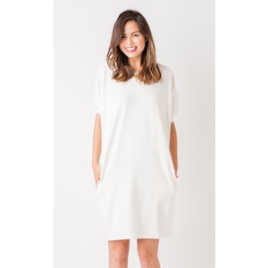 ヴィリーナ ナーシングリュクスVネックドレス ホワイト 1枚目