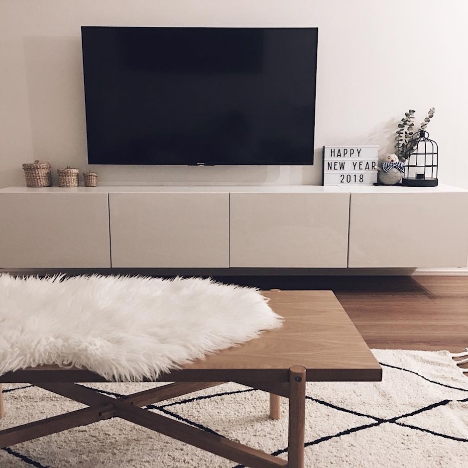 IKEA BESTA シェルフユニット 扉付 ラップヴィーケン ホワイト 590.474.30 1枚目
