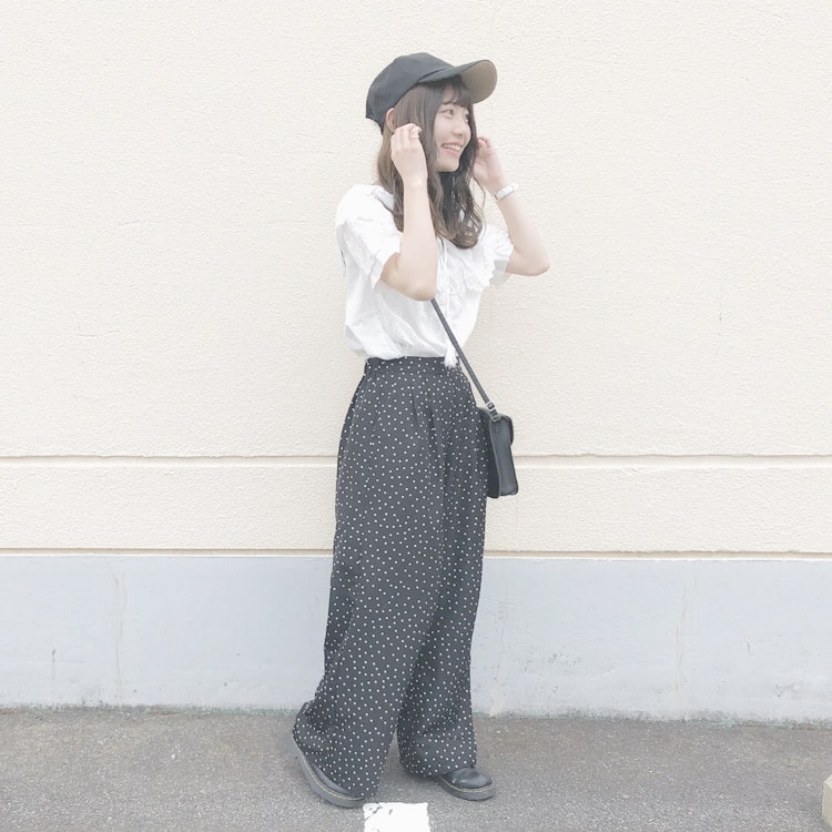 GU ワイドパンツ(ドット) 1枚目