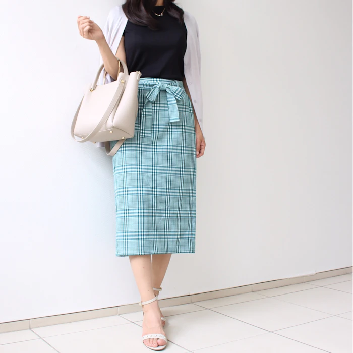 UNIQLO ライトVネックカーディガン 1枚目