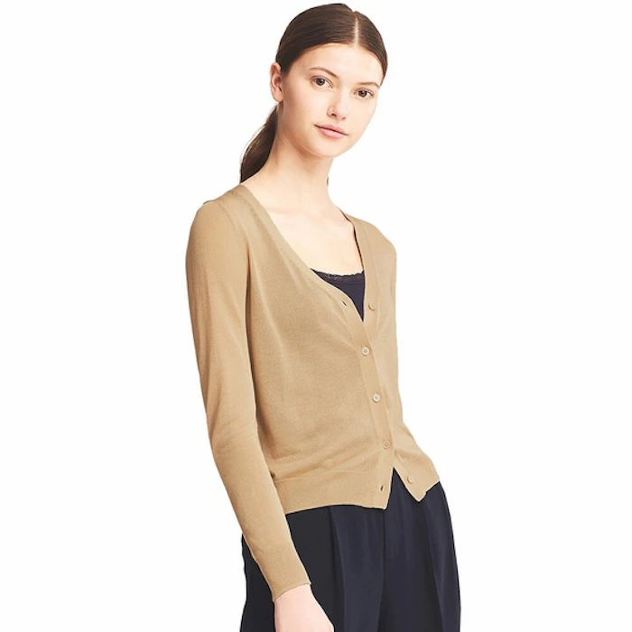 UNIQLO ライトVネックカーディガン 2枚目
