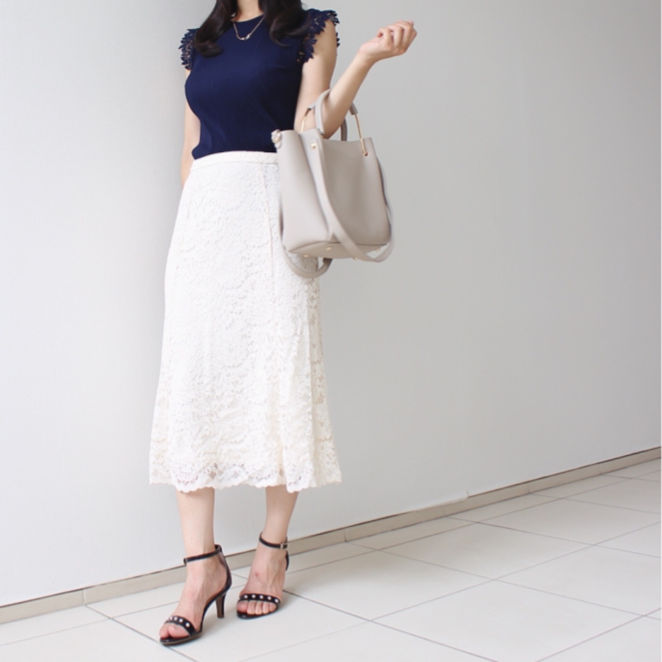 UNIQLO レースフレアスカート 1枚目
