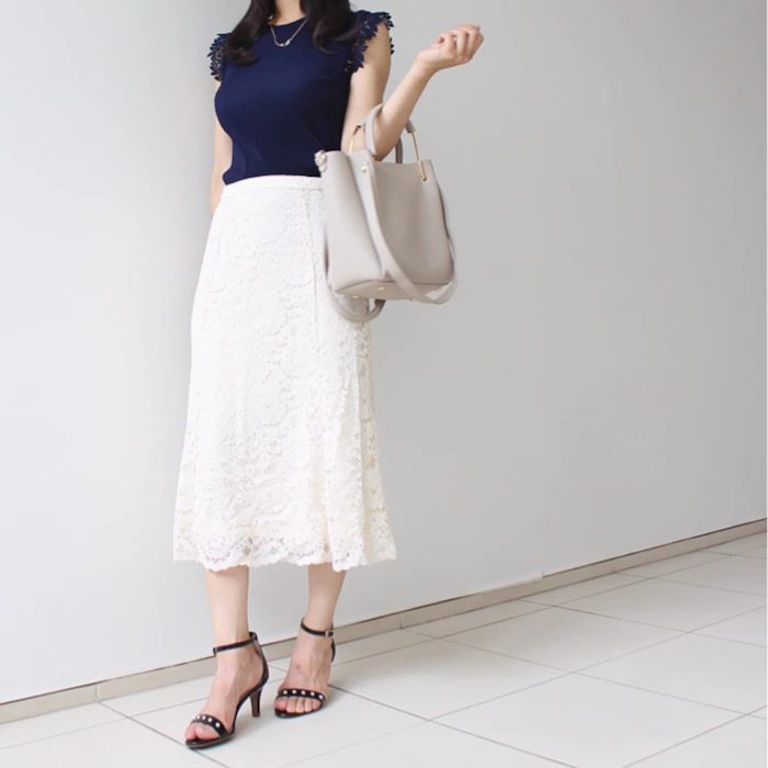 UNIQLO レースフレアスカート 1枚目