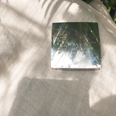 RMK クリーミィシアーパウダーチークス 1枚目