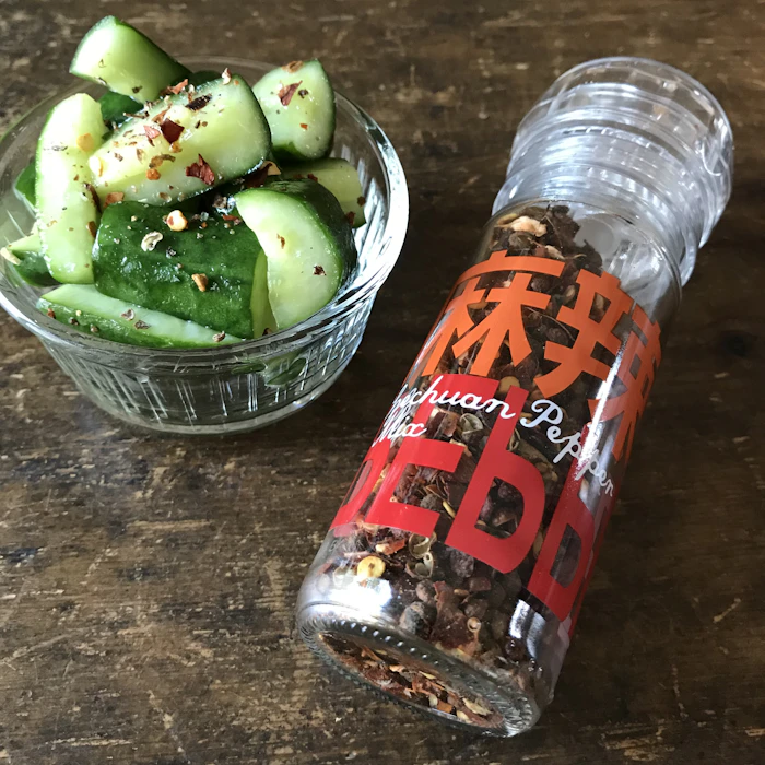 オーバーシーズ スパイスアップ 麻辣ペッパー 33g×3 1枚目