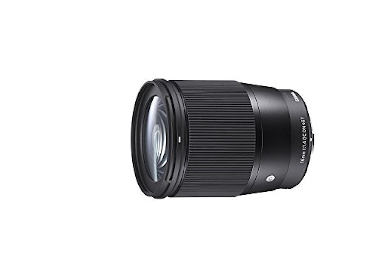 SIGMA 16mm F1.4 DC DN 1枚目