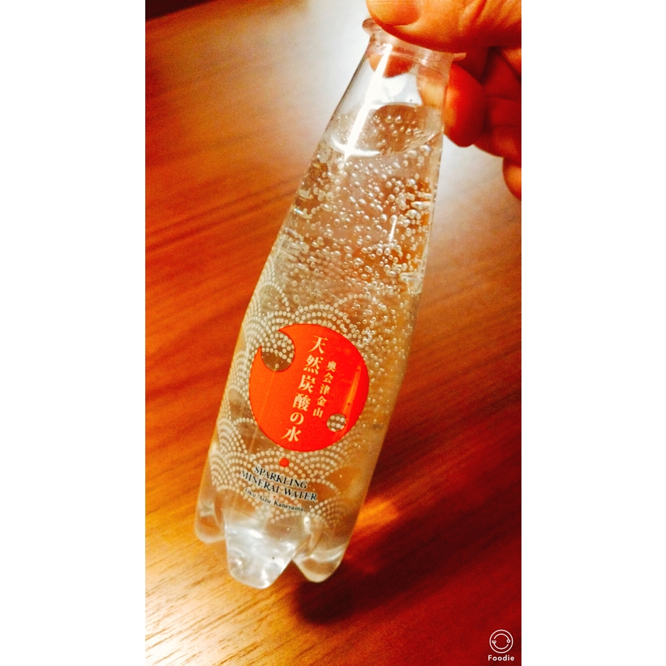 ハーベス 奥会津金山 天然炭酸の水 1枚目