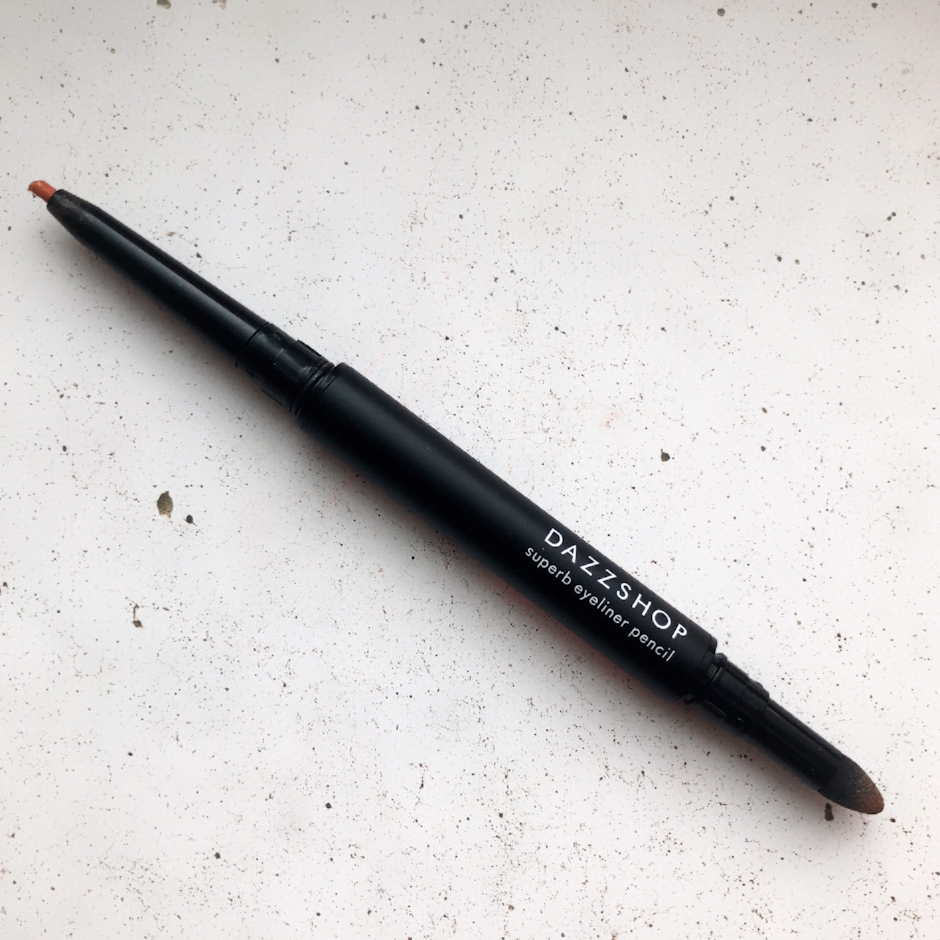エステティクス DAZZSHOP サパーブアイライナーペンシル 1枚目