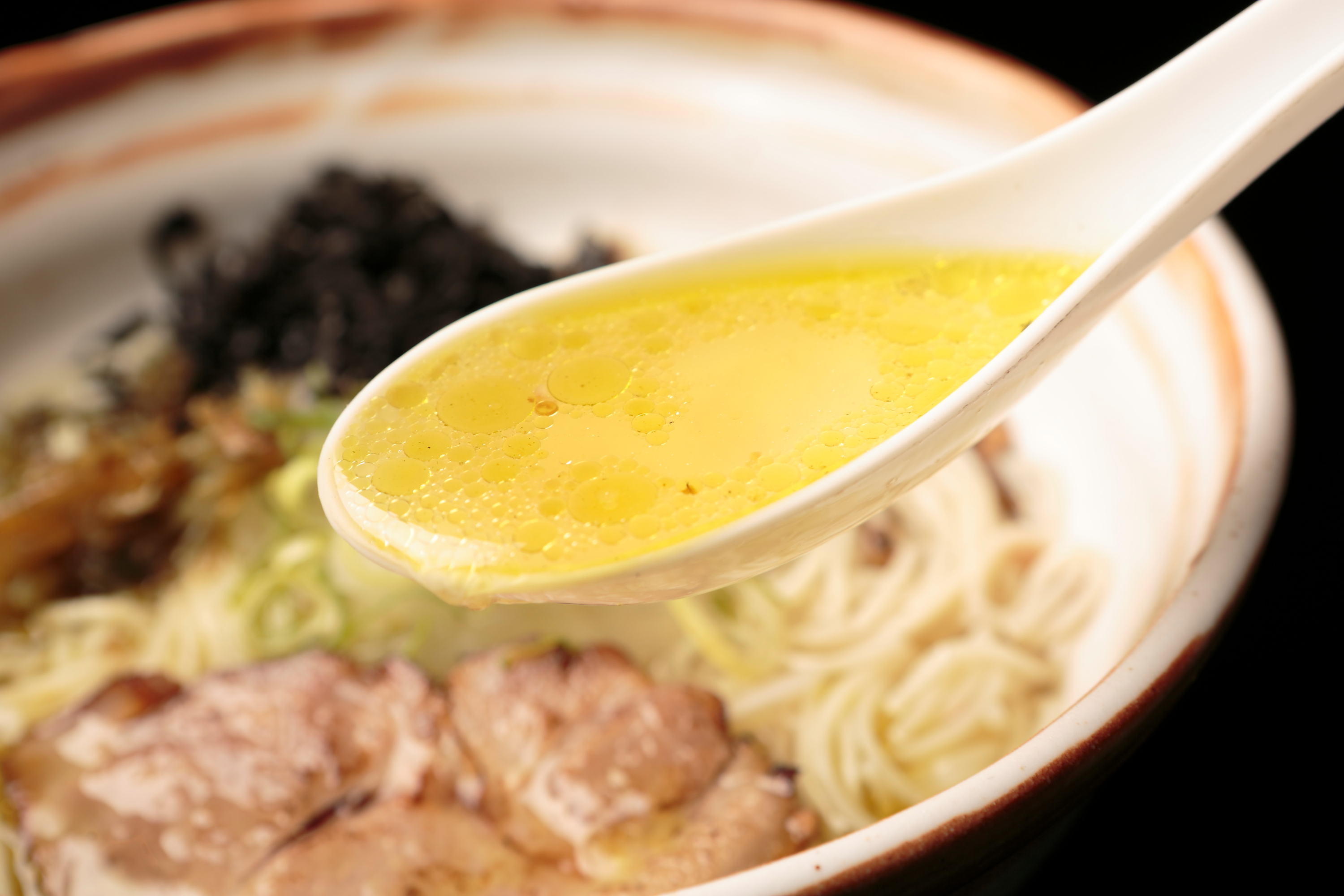 麺場voyage 帆立キノコ潮味～生帆立のエキスと磯の風味たっぷりの絶品潮ラーメン～ 2枚目