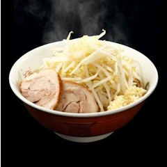 ラーメン神豚 ラーメン(辛いやつ付)~元気の出る一杯~ 1枚目