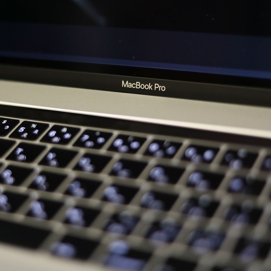 Apple MacBook Pro 15インチ 1枚目