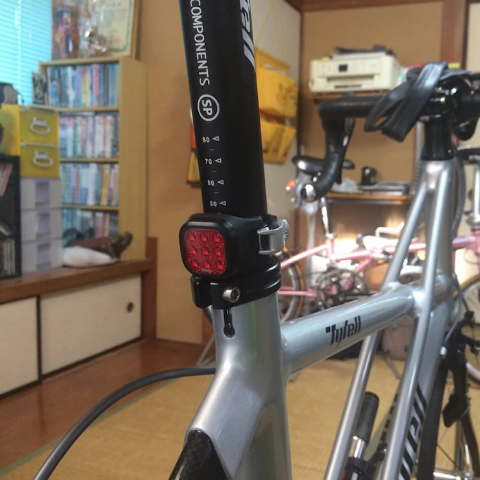 knog ブラインダー・ミニ ナイナー LEDライト 2枚目