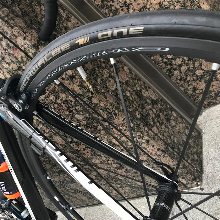 シュワルベ 700c クリンチャータイヤ 1枚目
