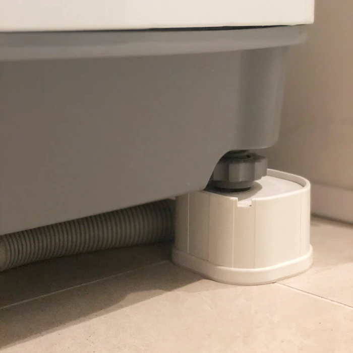 因幡電工 洗濯機用防振かさ上げ台 ふんばるマン OP-SG600 2枚目