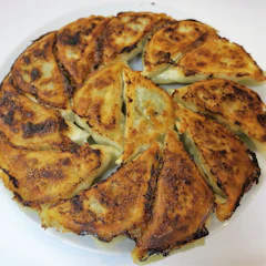 餃子の馬渡 もっちり餃子 1枚目