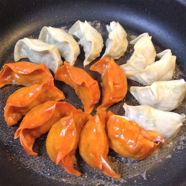 餃子の餃天 紅白餃子セット 1枚目