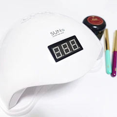 MIW La Curie LED & UV ネイルライト 48W 1枚目