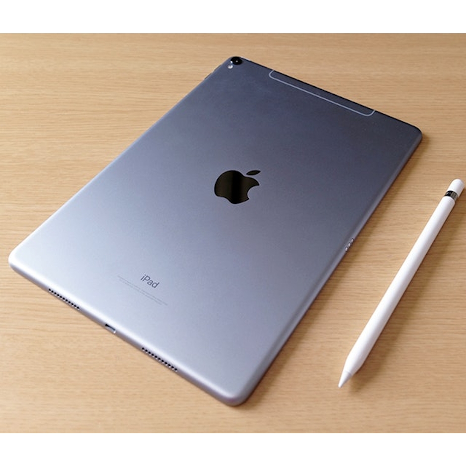 Apple Japan(同) iPad Wi-Fi 32GB シルバー MP2G2J/A 1枚目