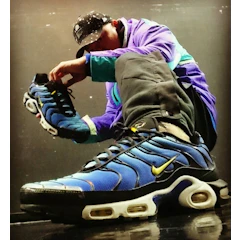 Nike AIR MAX PLUS 1枚目