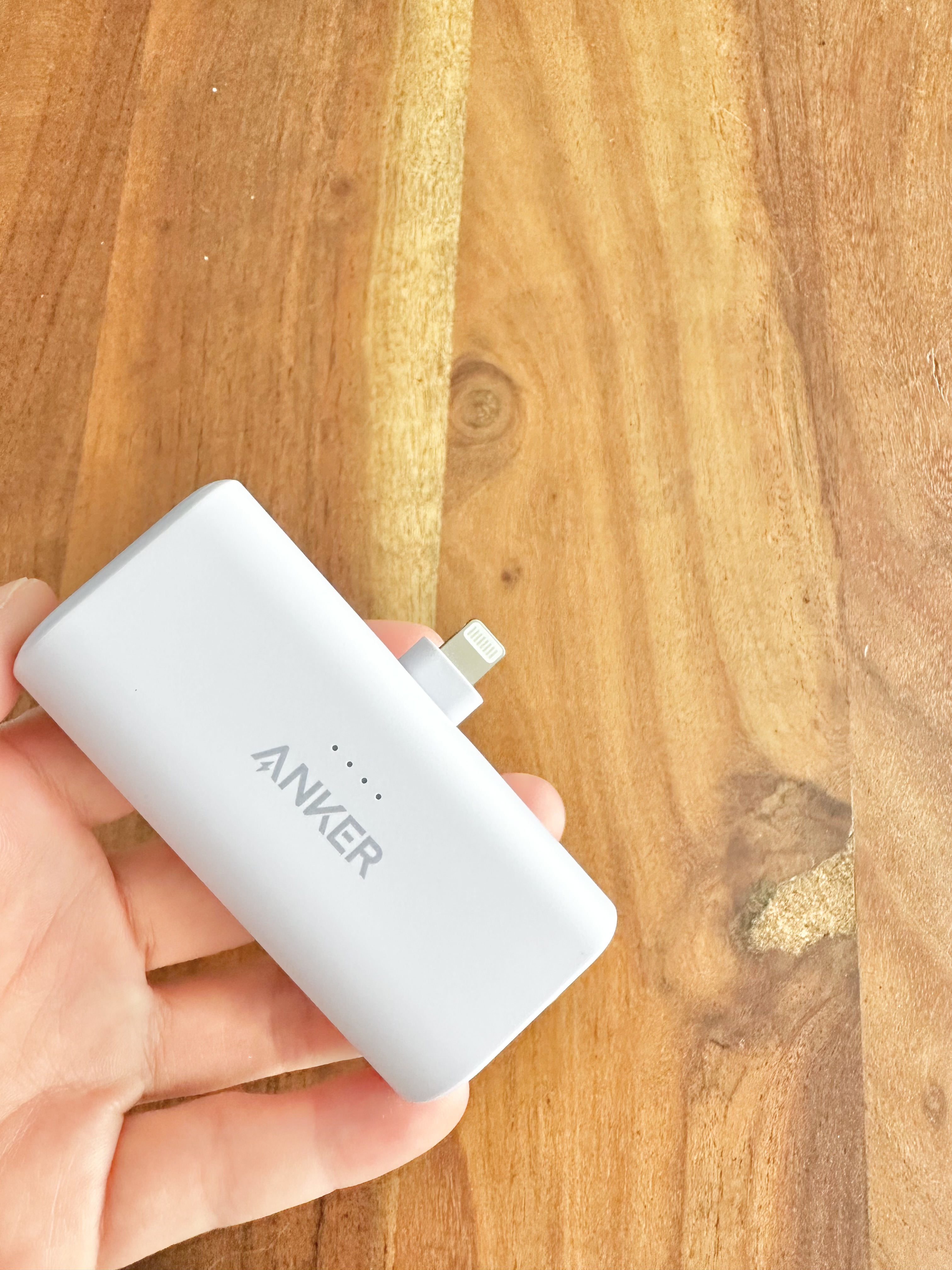 Anker Anker Nano Power Bank (12W, Built-In Lightning Connector) (モバイルバッテリー 5000mAh 小型コンパクト)【ライトニング端子一体型】iPhoneシリーズ 2枚目