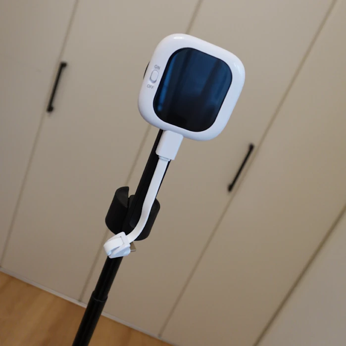 【楽天1位】Founist Vlogmate mini 自撮りモニター スマホ用外カメラ 充電不要 自撮りスクリーン 超薄 軽量 iPhone対応 スマホ 背面モニター マグネット式 有線 自撮りカメラモニター 高輝度 高解像度 外部ディスプレイ Vlog ビデオ ライブ配信 2枚目