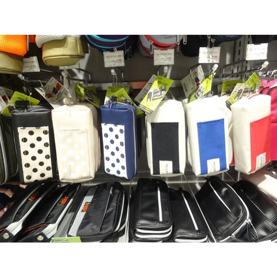 ロフトの文房具バイヤーがおすすめ 人気ペンケース10選 Favlist ロフトの文房具バイヤーがおすすめ 人気ペンケース10選 Favlist