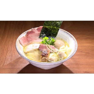 ジャパニーズ ラーメン 五感(Japanese Ramen 五感) 特上塩らぁめん 1枚目