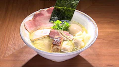 ジャパニーズ ラーメン 五感(Japanese Ramen 五感) 特上塩らぁめん 1枚目