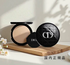 DIOR ディオールスキン フォーエヴァー イドラ グロウ クッション 1枚目