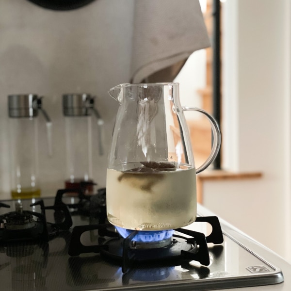 ガラス ピッチャー 蓋付き 1500ml 麦茶ポット耐熱 取手ティーポット 耐熱 冷蔵庫 麦茶 ポット 耐熱ガラス 大容量 ガラス ピッチャー 洗いやすい 冷水筒 冷水ポット 麦茶入れ 水だし 紅茶ポット やかん　北欧 ヤカン 直火 2枚目