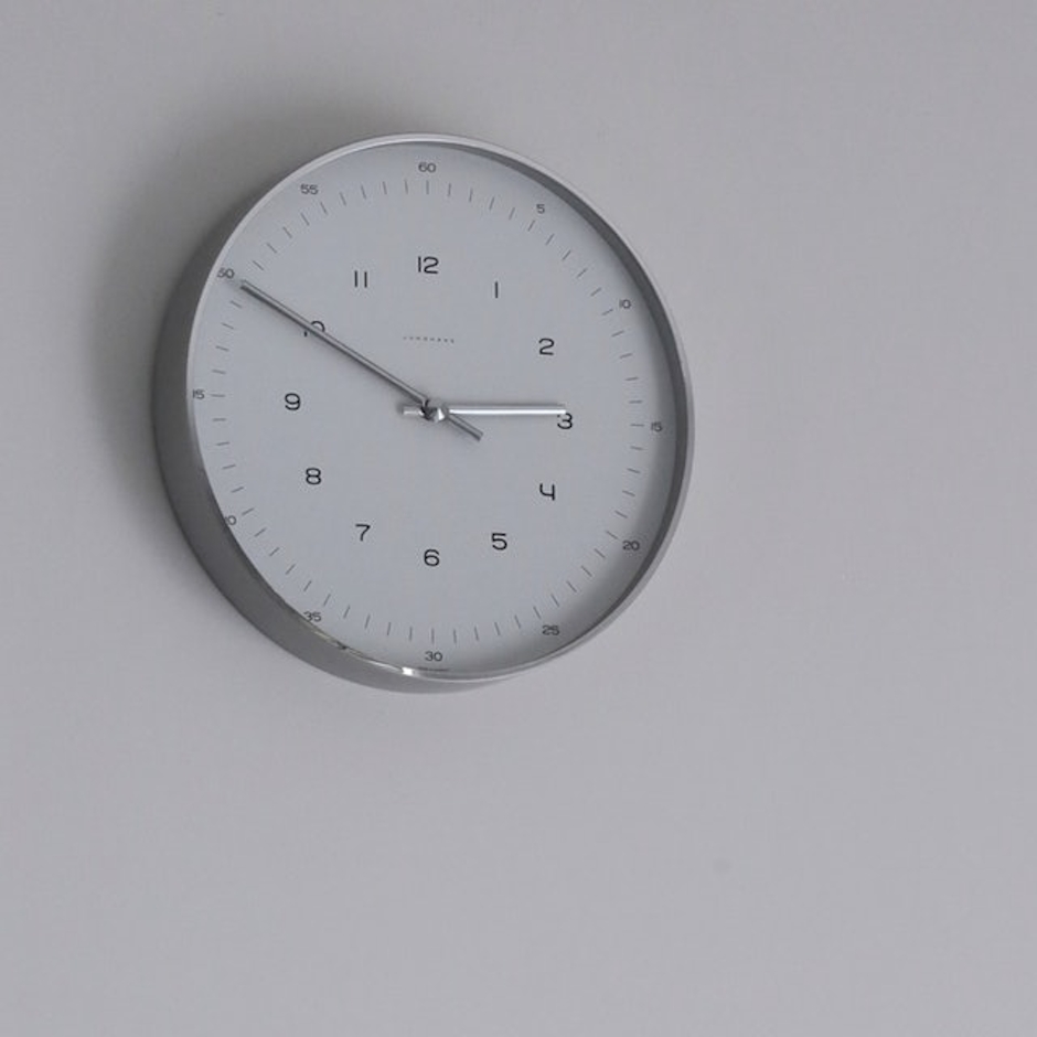 JUNGHANS MAX BILL 掛け時計 model 1957 1枚目